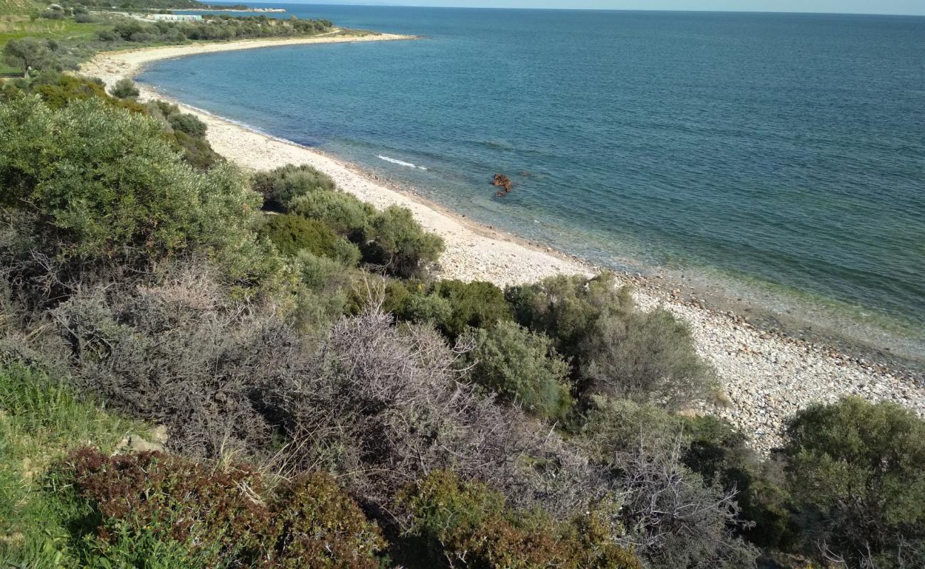 Фото Achinopetra beach II с песок с галькой поверхностью