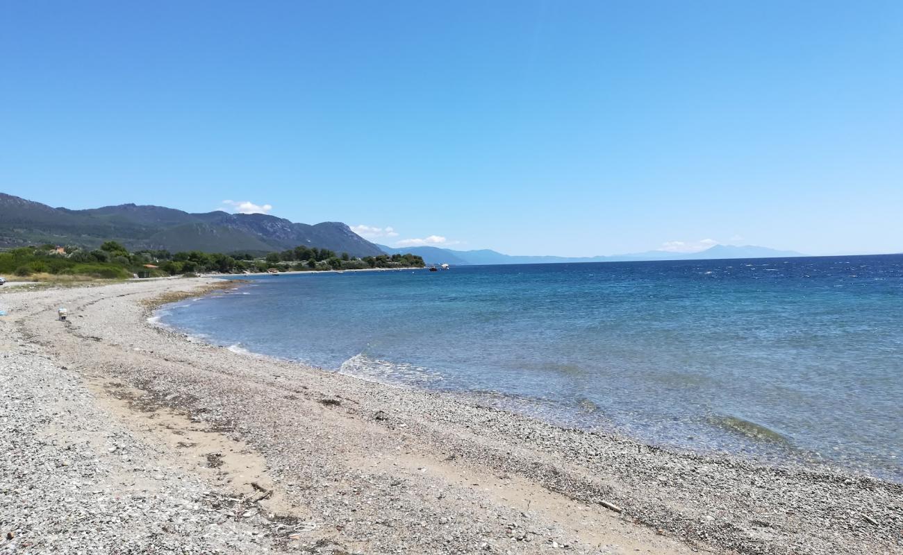 Фото Kavos beach с песок с галькой поверхностью