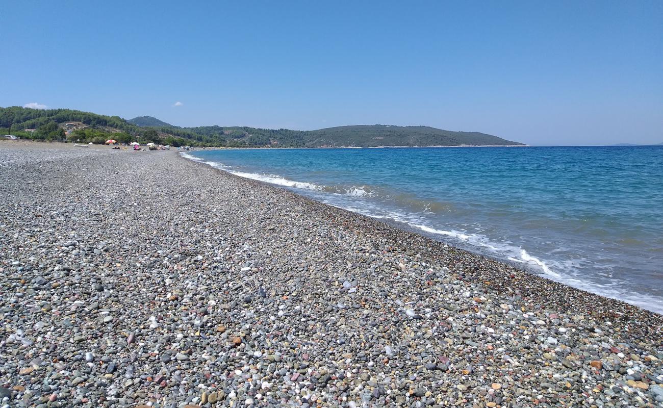 Фото Elinika beach с серая галька поверхностью