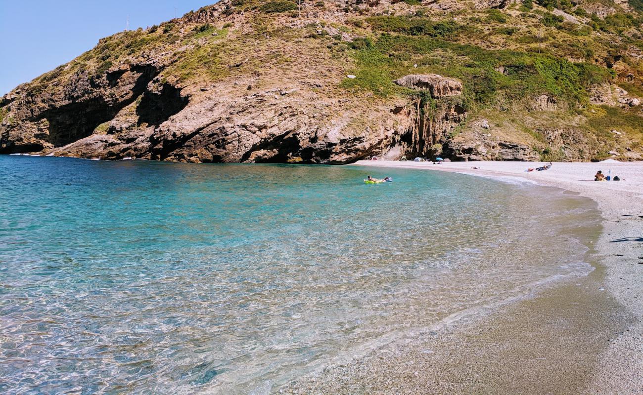 Фото Agios Dimitrios beach с белая чистая галька поверхностью