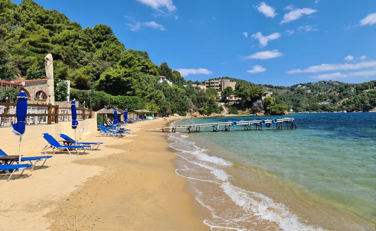 Фото Kanapitsa beach с светлый песок поверхностью