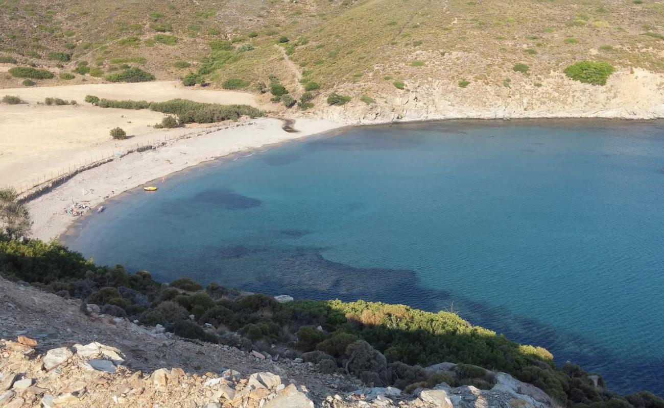 Фото Diapori beach с песок с галькой поверхностью