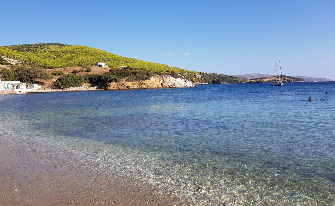 Фото Agios Fokas beach с песок с камнями поверхностью