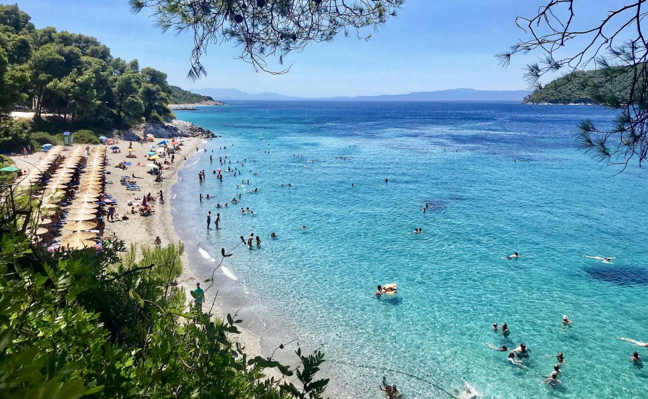 Фото Kastani beach с белая чистая галька поверхностью