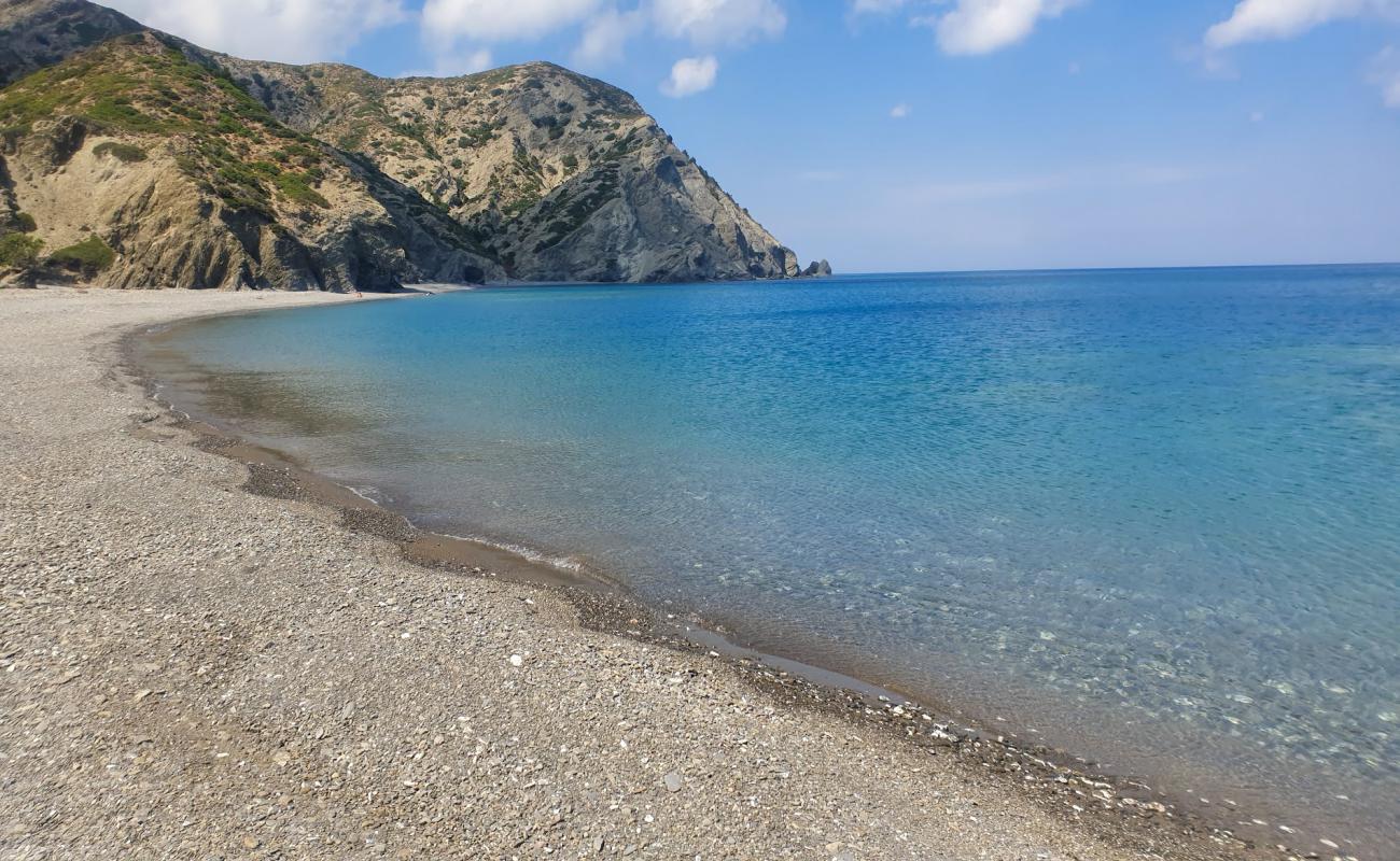 Фото Nati beach с светлая галька поверхностью