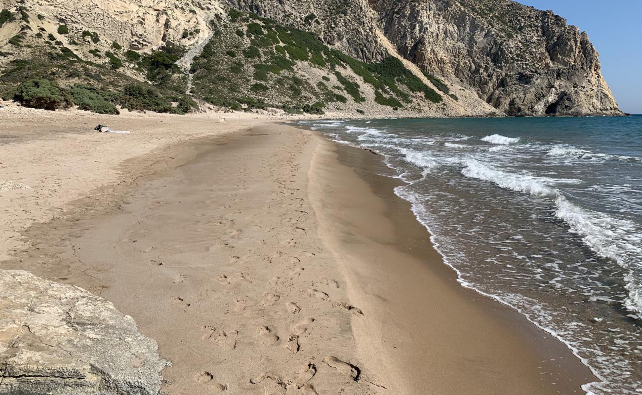 Фото Mystic beach с светлый песок поверхностью