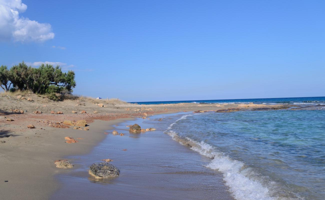 Фото Xerokambos beach с светлый песок поверхностью