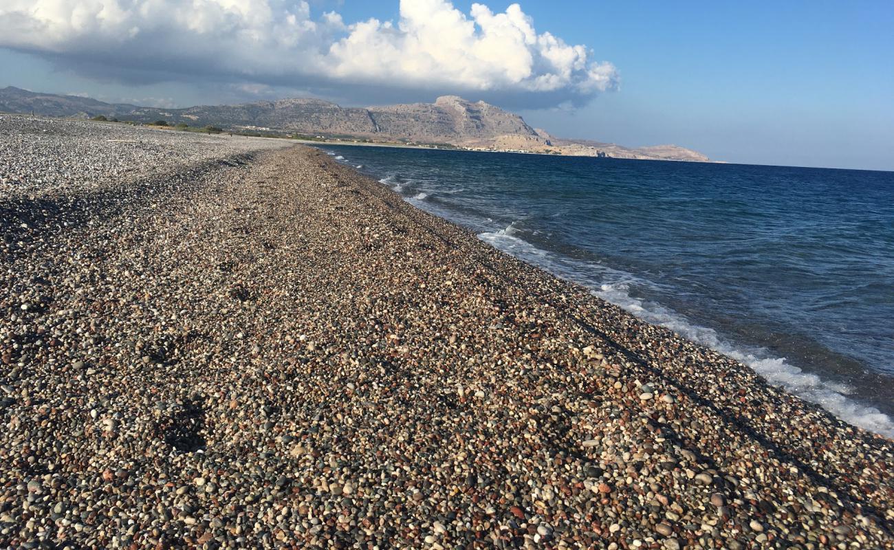 Фото Kalathos Beach с светлая галька поверхностью