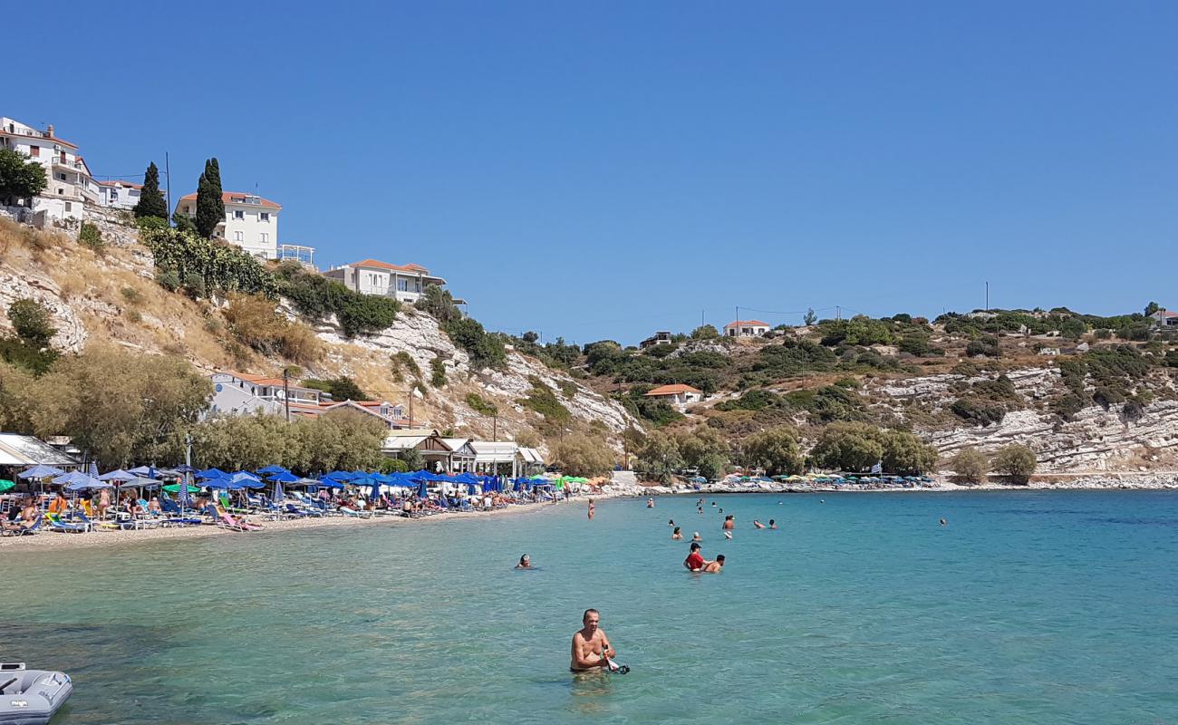 Фото Pythagorean beach с светлая галька поверхностью