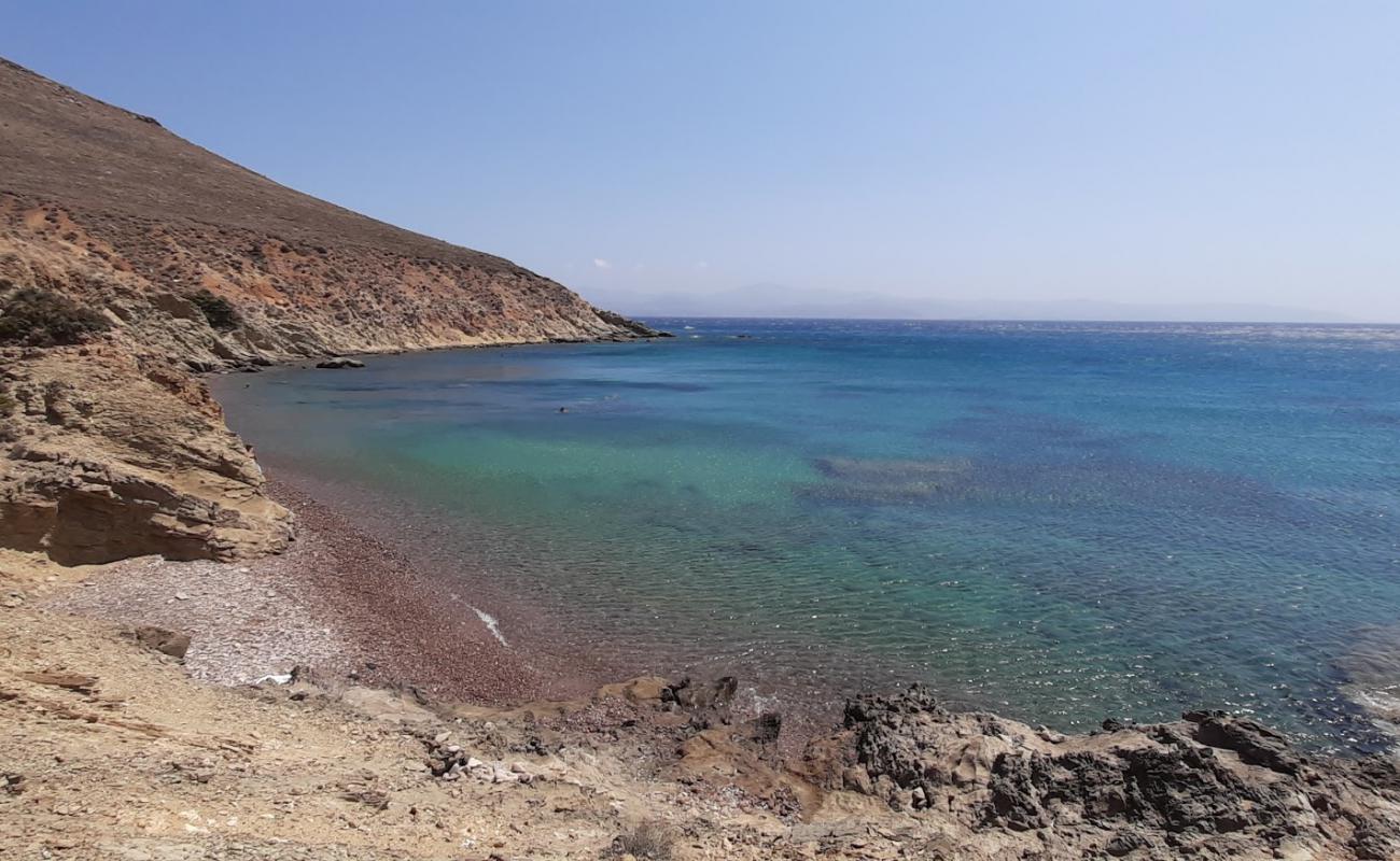 Фото Ubini beach с серая галька поверхностью