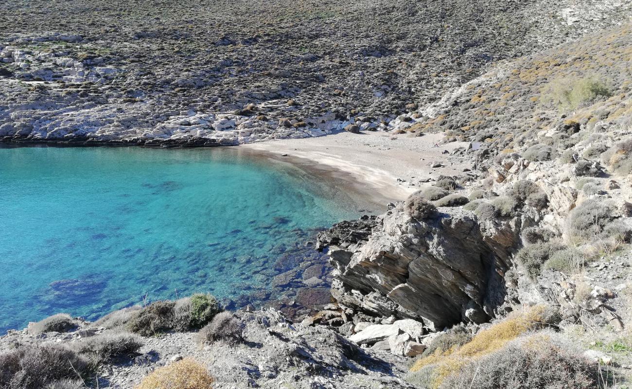 Фото Grammata beach с серый песок поверхностью