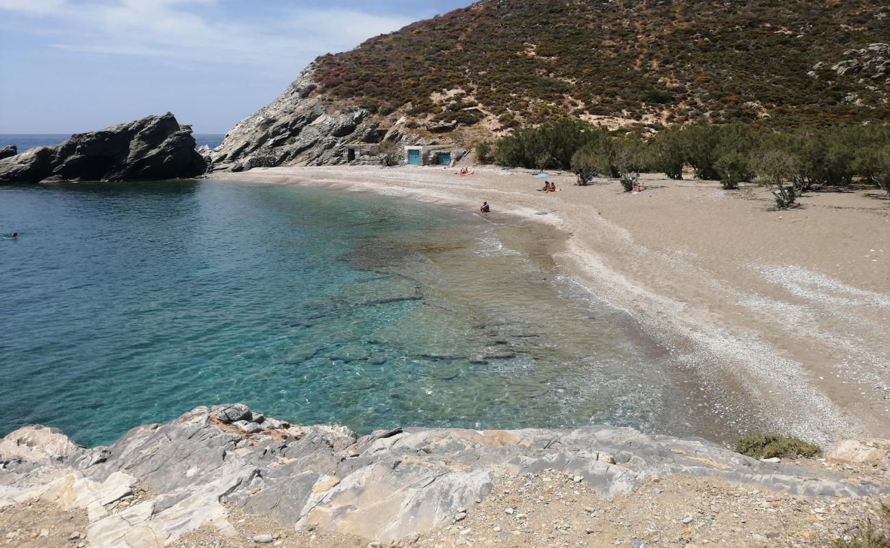 Фото Agios Nikolaos с белая чистая галька поверхностью