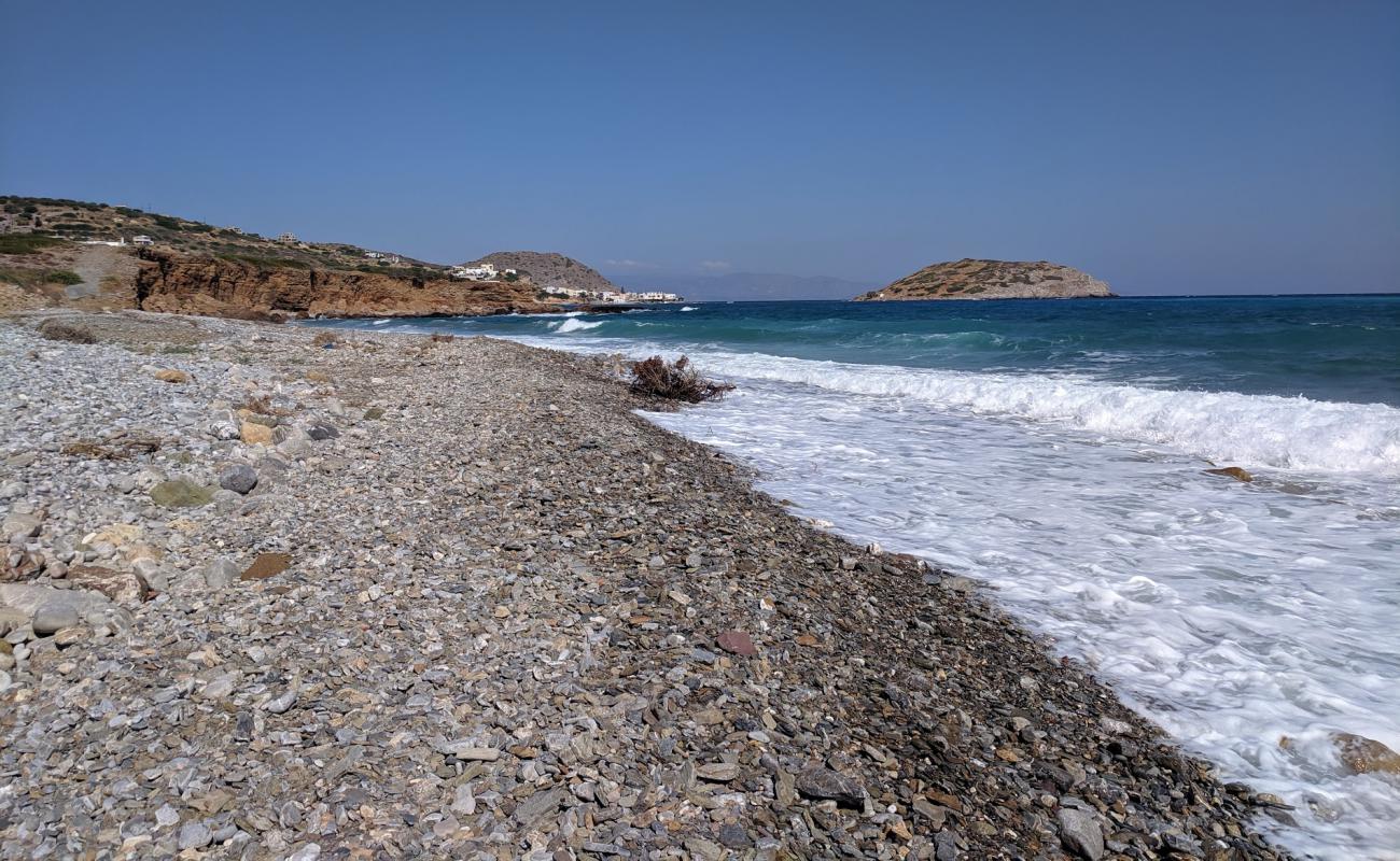 Фото Baths beach с серая галька поверхностью