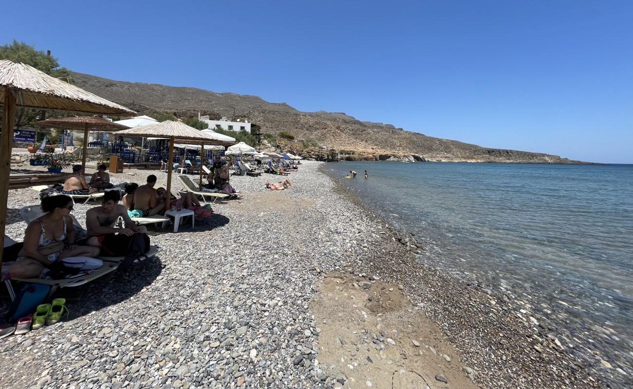 Фото Kato Zakros beach с песок с галькой поверхностью