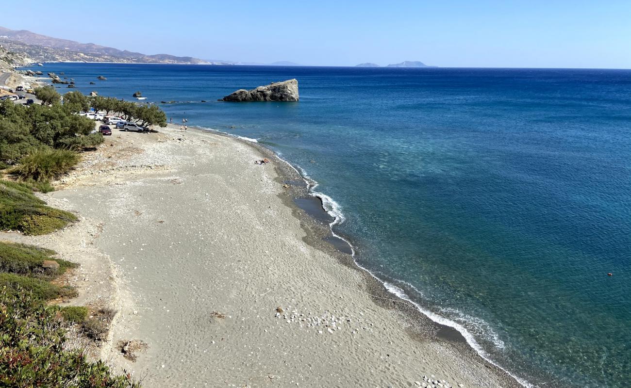 Фото Dionyssos beach с серая галька поверхностью