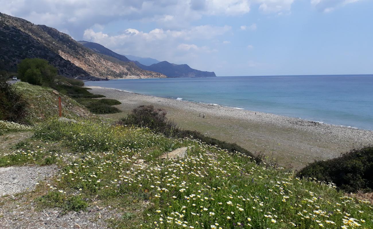 Фото Keratides beach с серая галька поверхностью