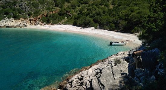 Ammoudi beach