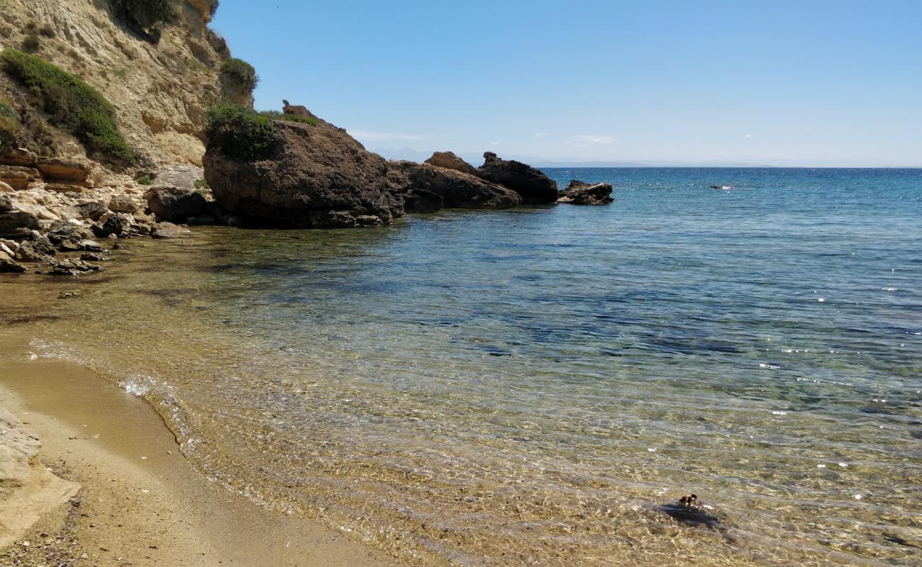 Фото Gerakas Beach II с песок с галькой поверхностью