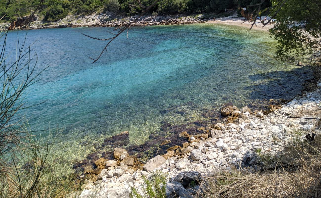 Фото Seki Bay Beach с светлая галька поверхностью