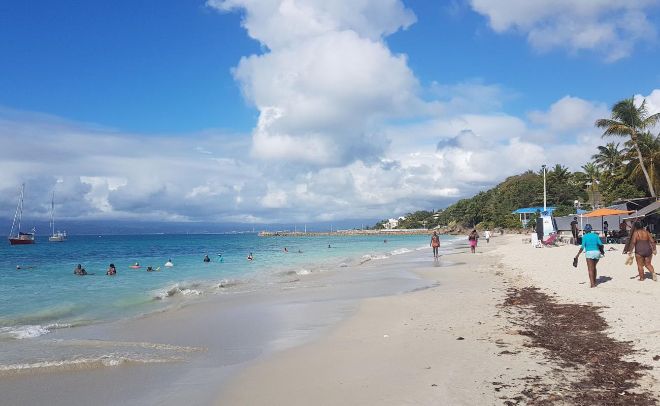 Фото Plage de la Datcha с золотистый песок поверхностью