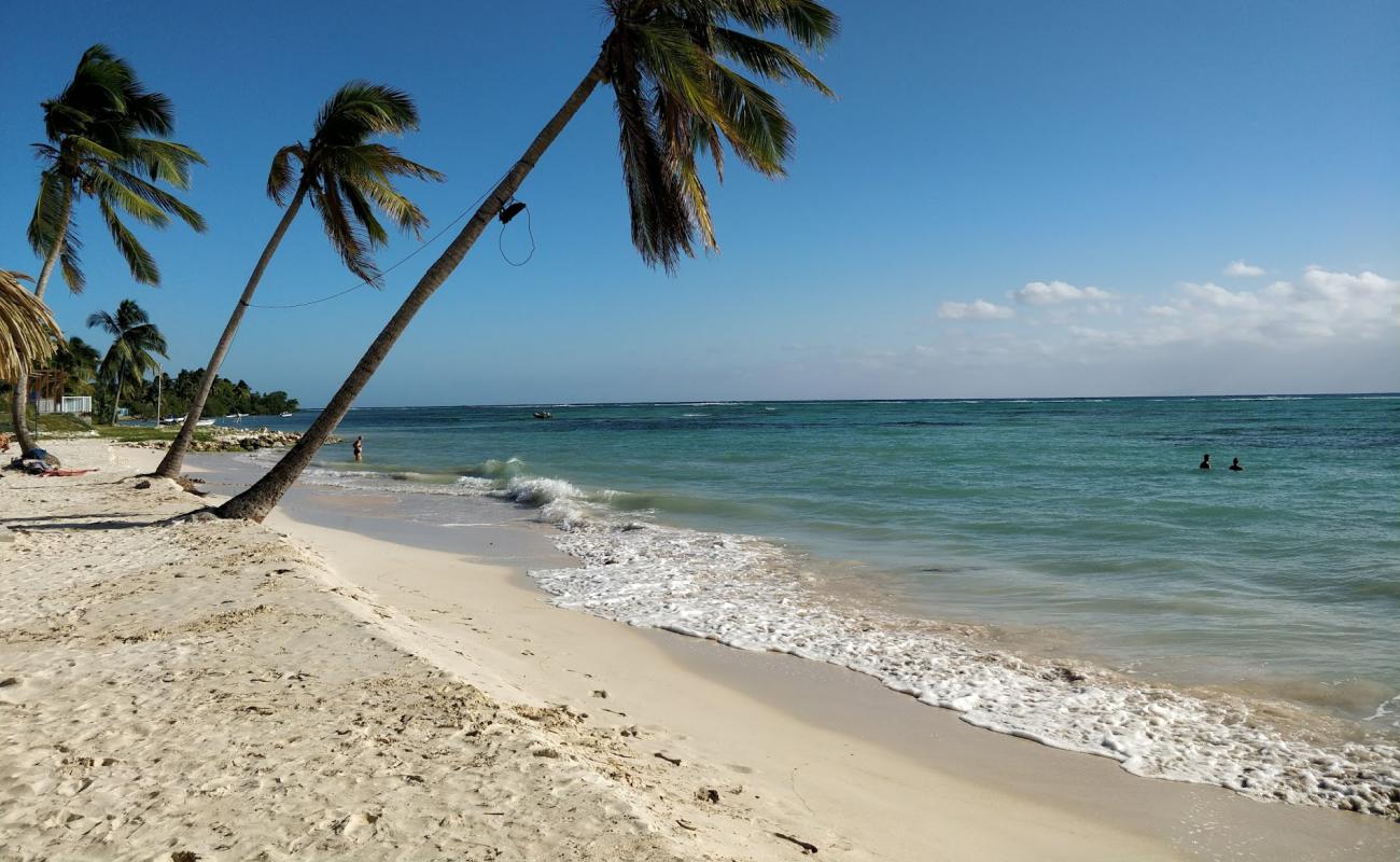 Фото Plage de Grand Bourg с золотистый песок поверхностью