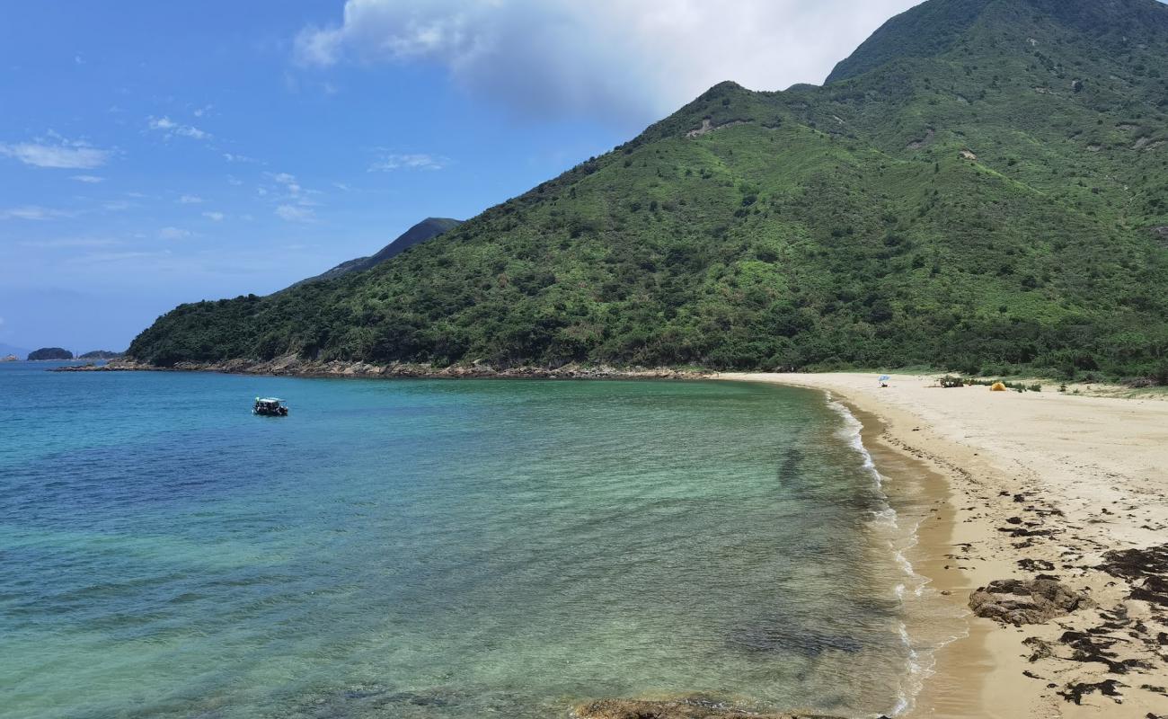 Фото Nam She Wan beach с светлый песок поверхностью