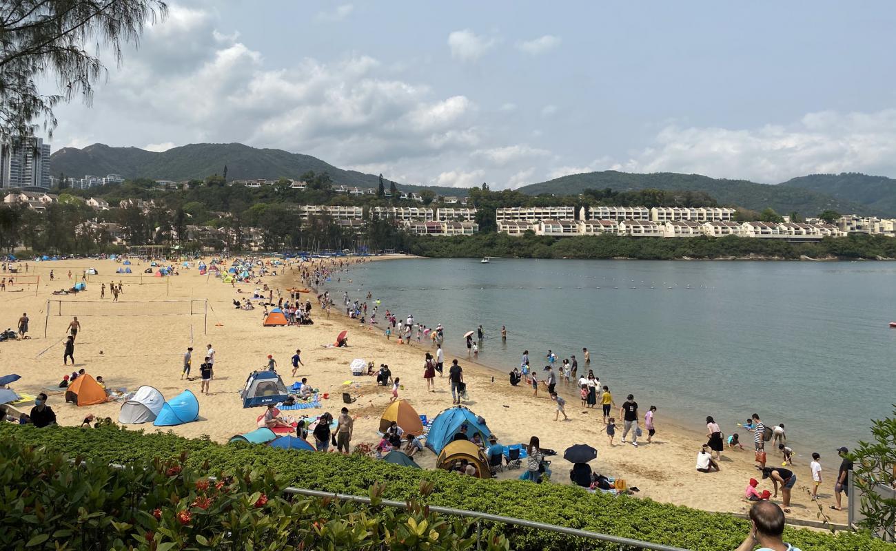 Фото Tai Pak Beach с светлый песок поверхностью