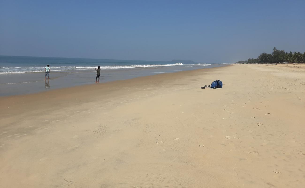 Фото Eco Beach с светлый песок поверхностью