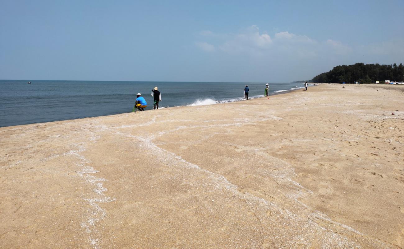 Фото Munnakal Beach с светлый песок поверхностью