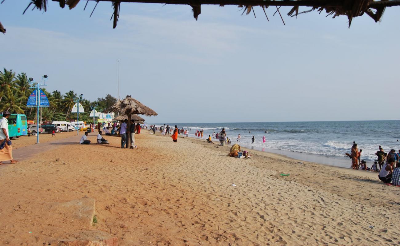 Фото Cherai Beach с светлый песок поверхностью