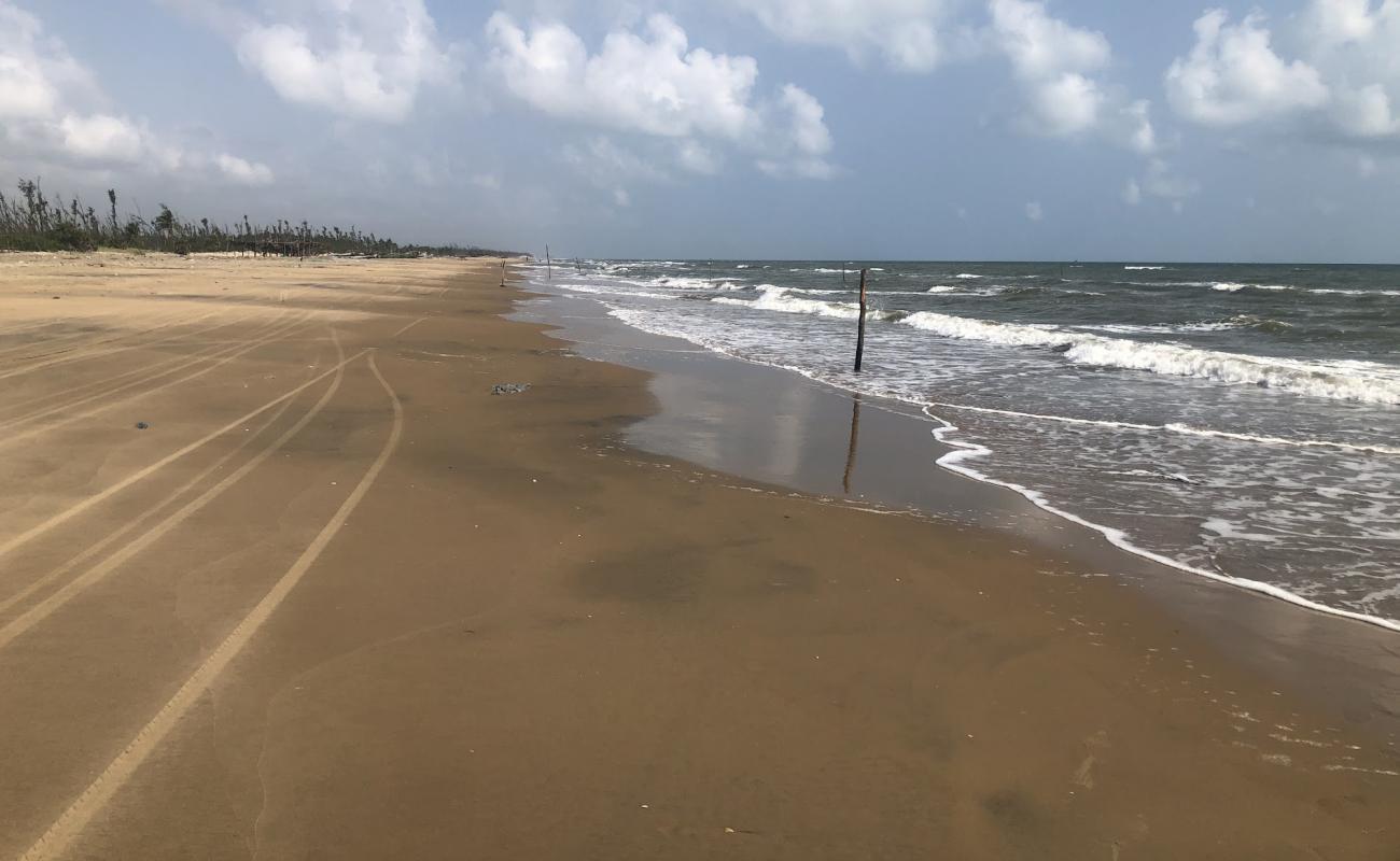 Фото Kameswaram Beach с светлый песок поверхностью