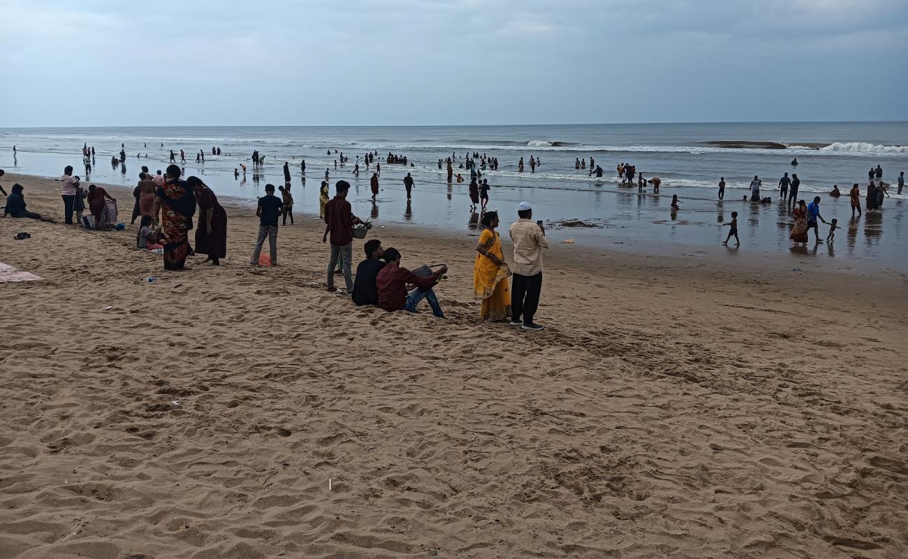 Фото Kotha Koduru Beach с светлый песок поверхностью