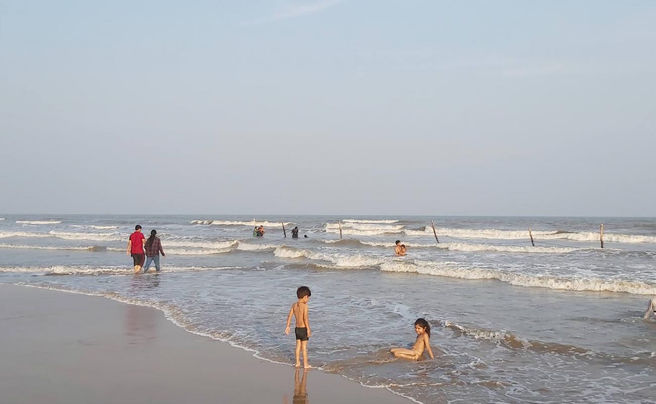 Фото Machilipatnam Beach с светлый песок поверхностью