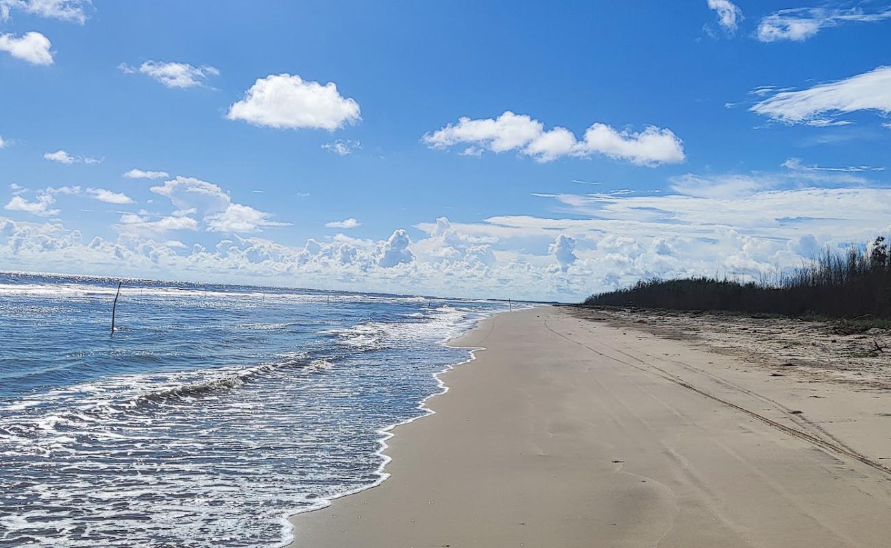 Фото Gollapalem Beach с светлый песок поверхностью