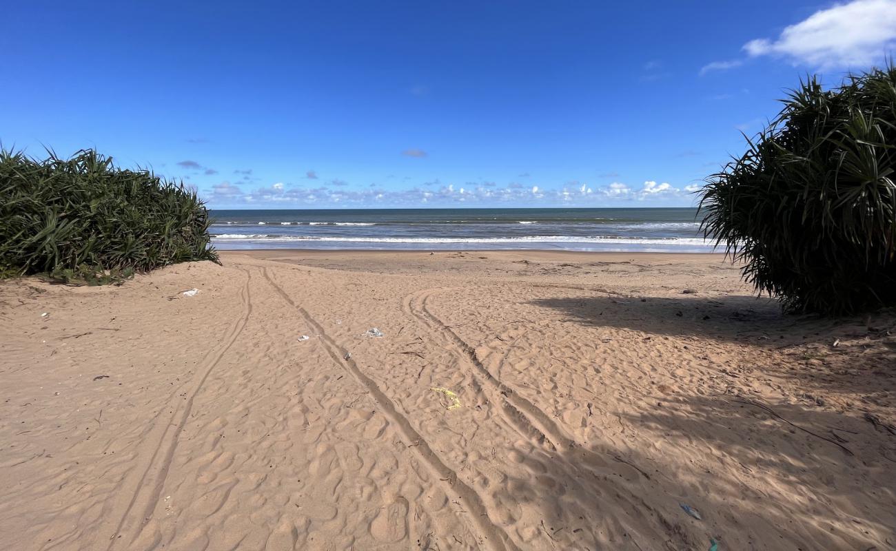 Фото Dankalpadu Beach с светлый песок поверхностью