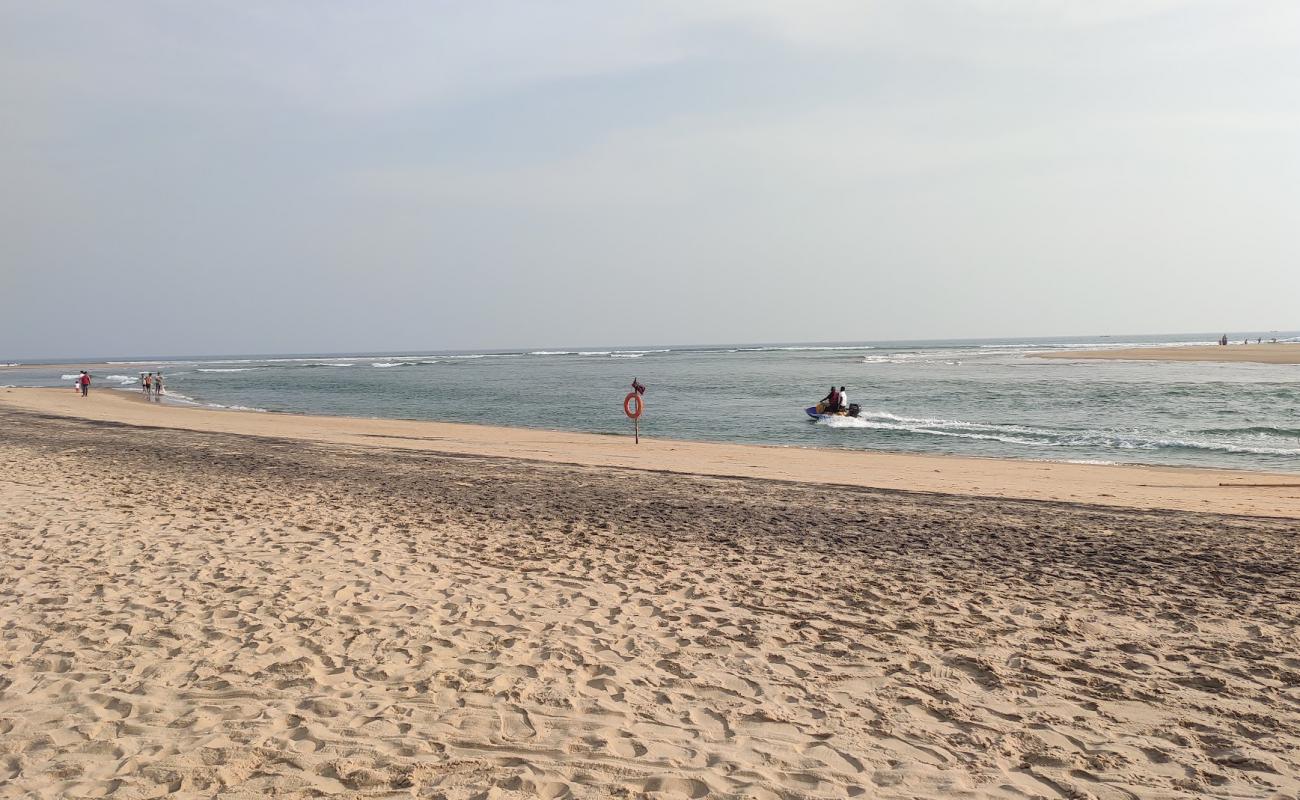 Фото Ramachandi Beach с светлый песок поверхностью