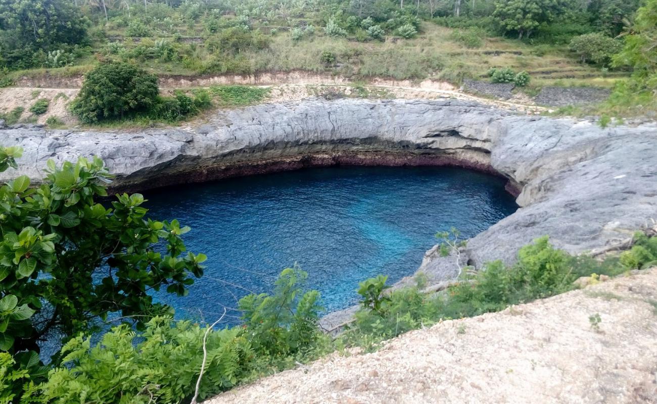 Фото Pagede Beach с камни поверхностью