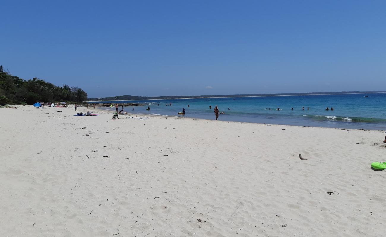 Фото Abrahams Bosom Beach с светлый песок поверхностью