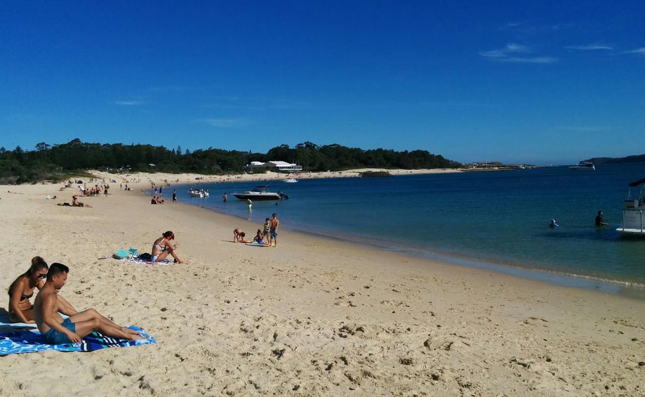 Фото Yarra Bay Beach с светлый песок поверхностью