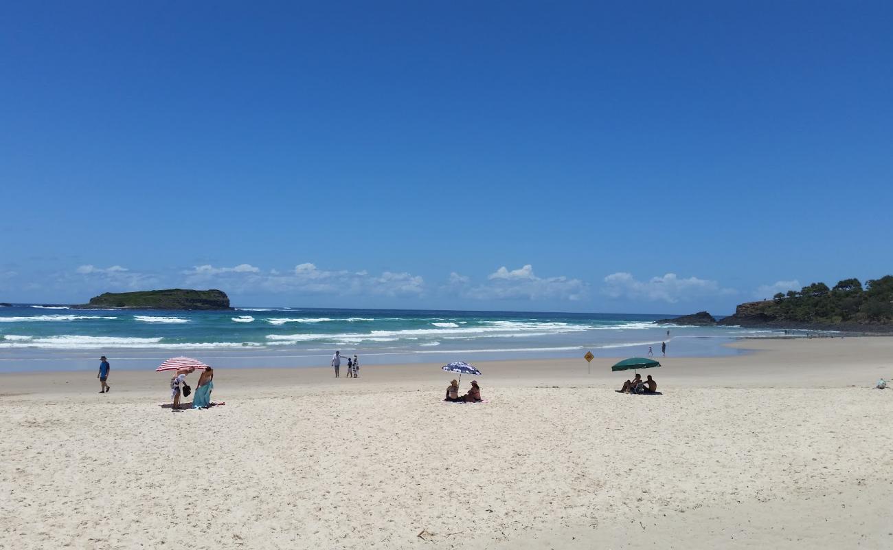 Фото Fingal Head Beach с золотистый песок поверхностью