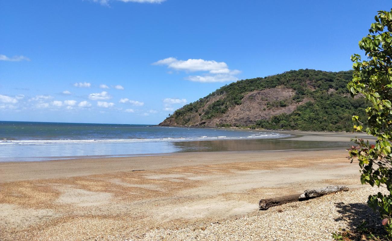 Фото Quarantine Bay Beach с белая чистая галька поверхностью