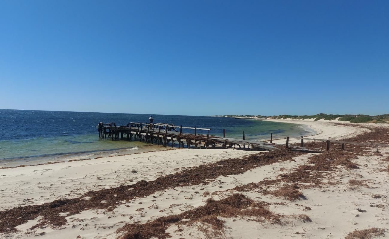 Фото Coolimba Beach с светлый песок поверхностью