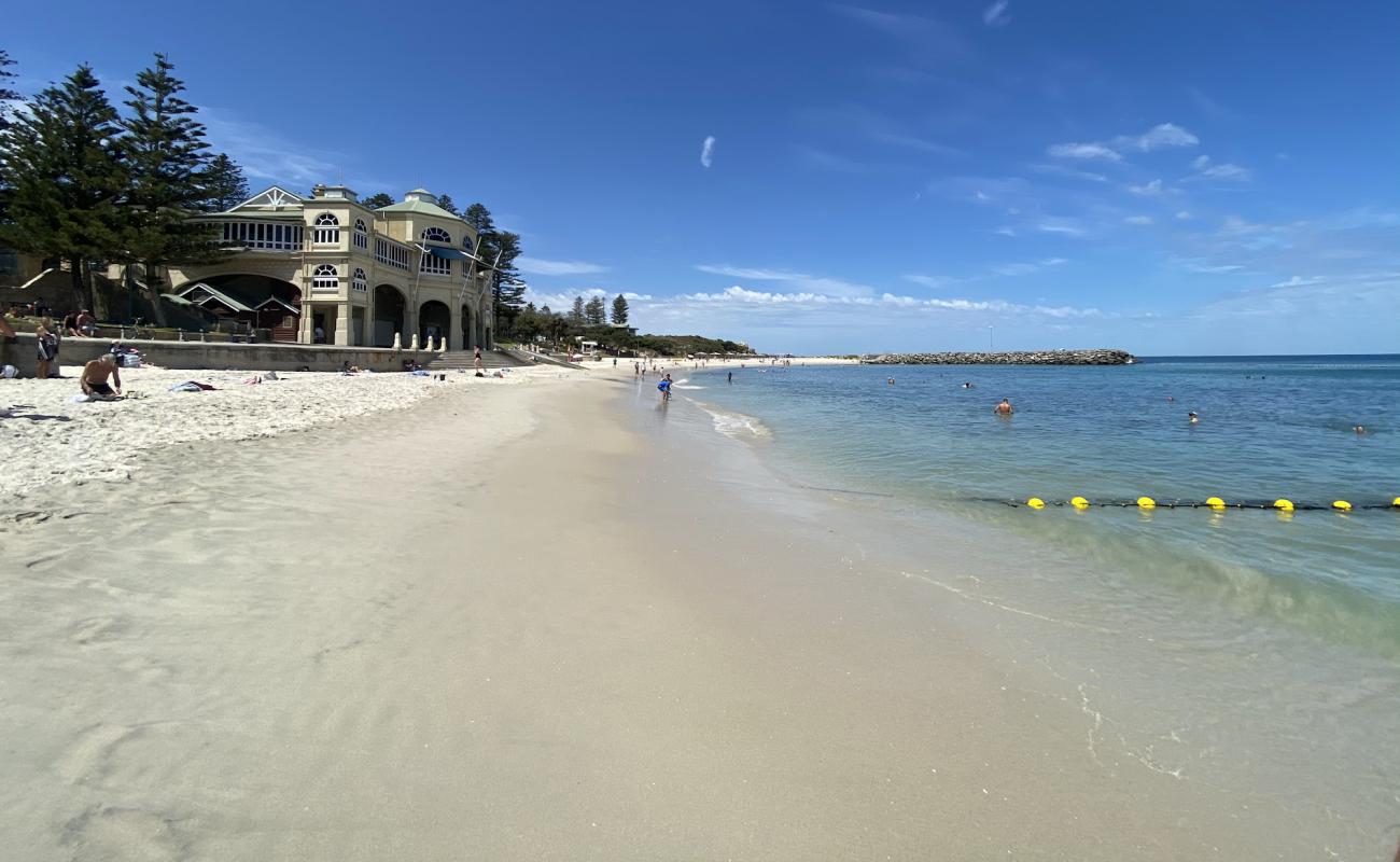 Фото Cottesloe Beach с золотистый песок поверхностью