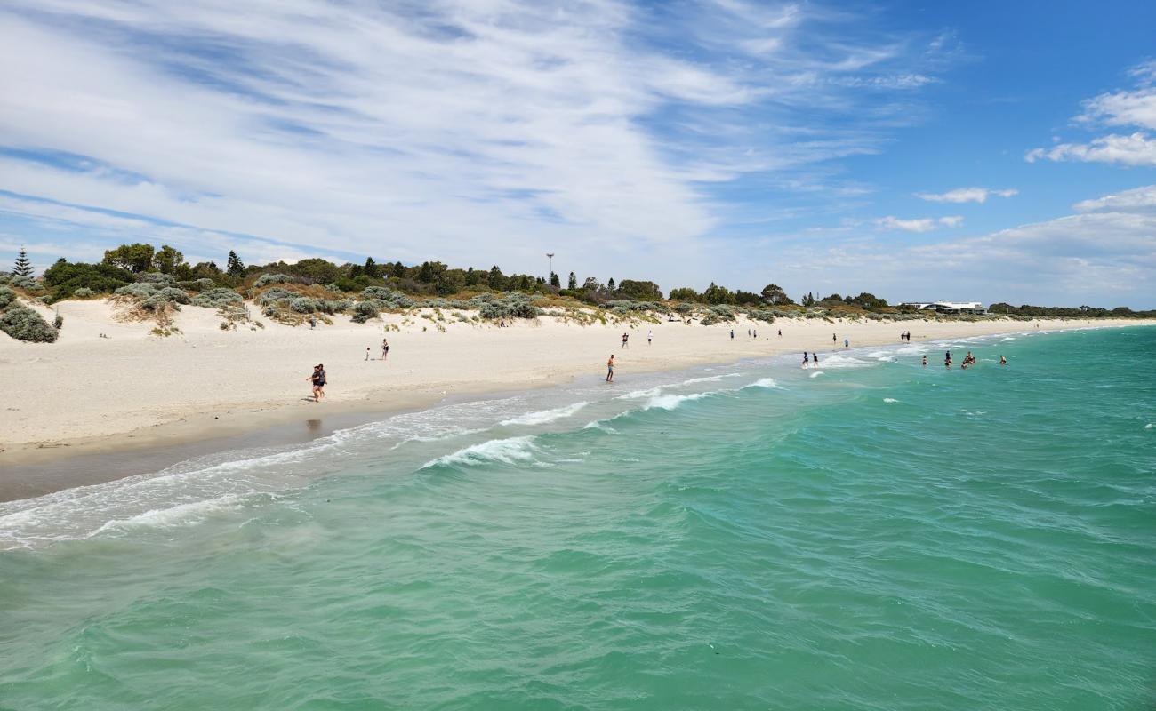 Фото Coogee Beach с золотистый песок поверхностью