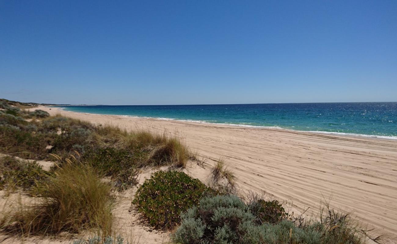 Фото Dalyellup Beach II с светлый песок поверхностью