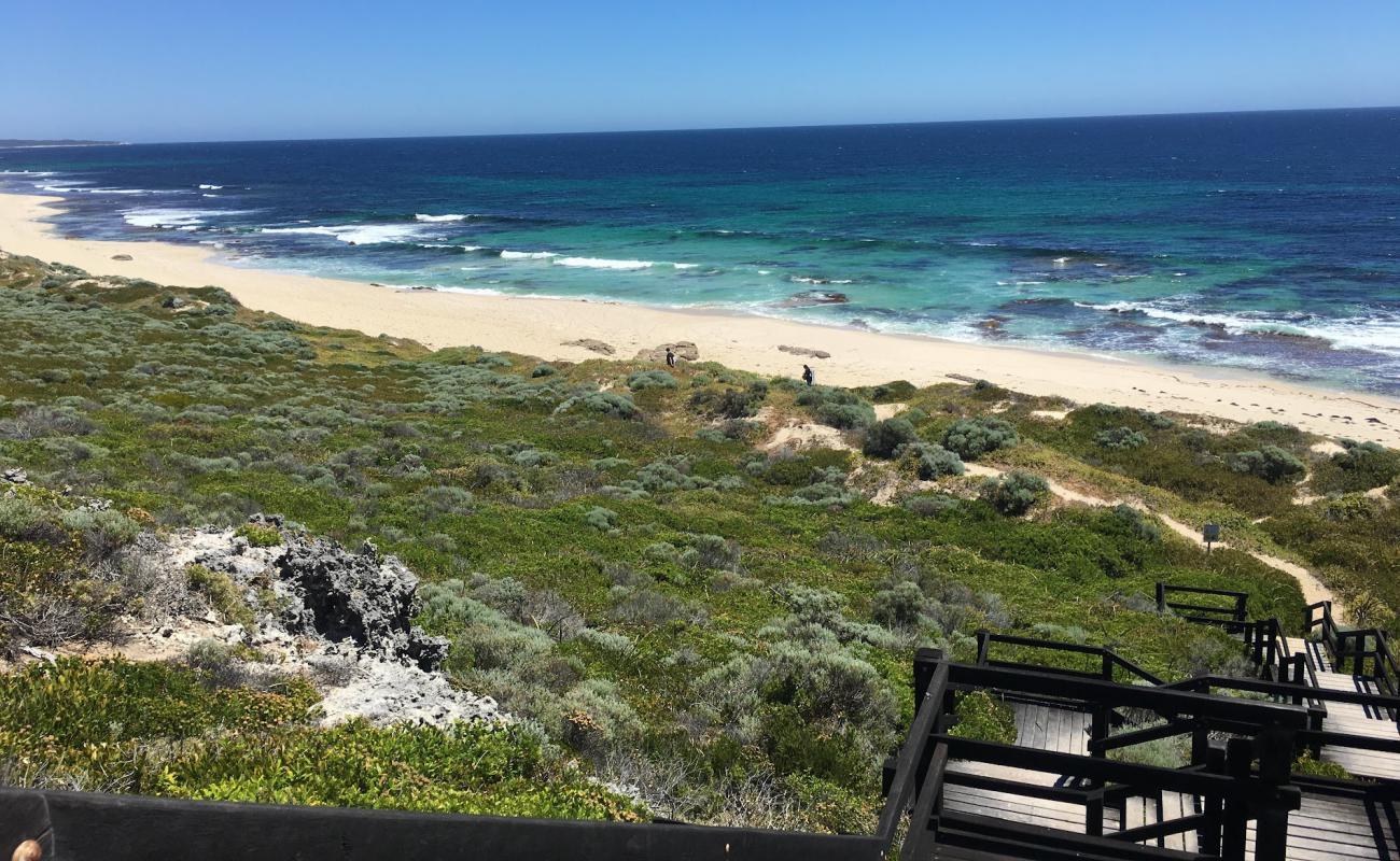 Фото Cowaramup Beach с светлый песок поверхностью