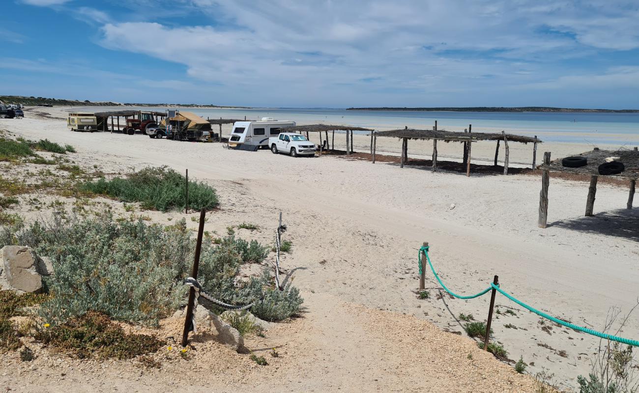 Фото Perlubie Beach с светлый песок поверхностью