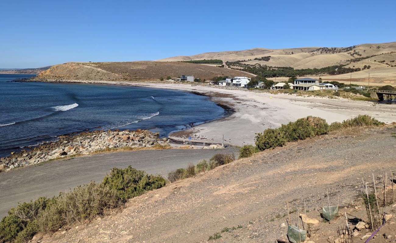 Фото Myponga Beach с светлый песок поверхностью