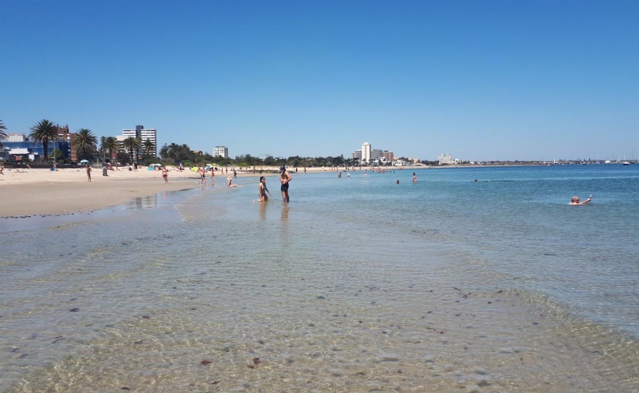 Фото Middle Park Beach с светлый песок поверхностью