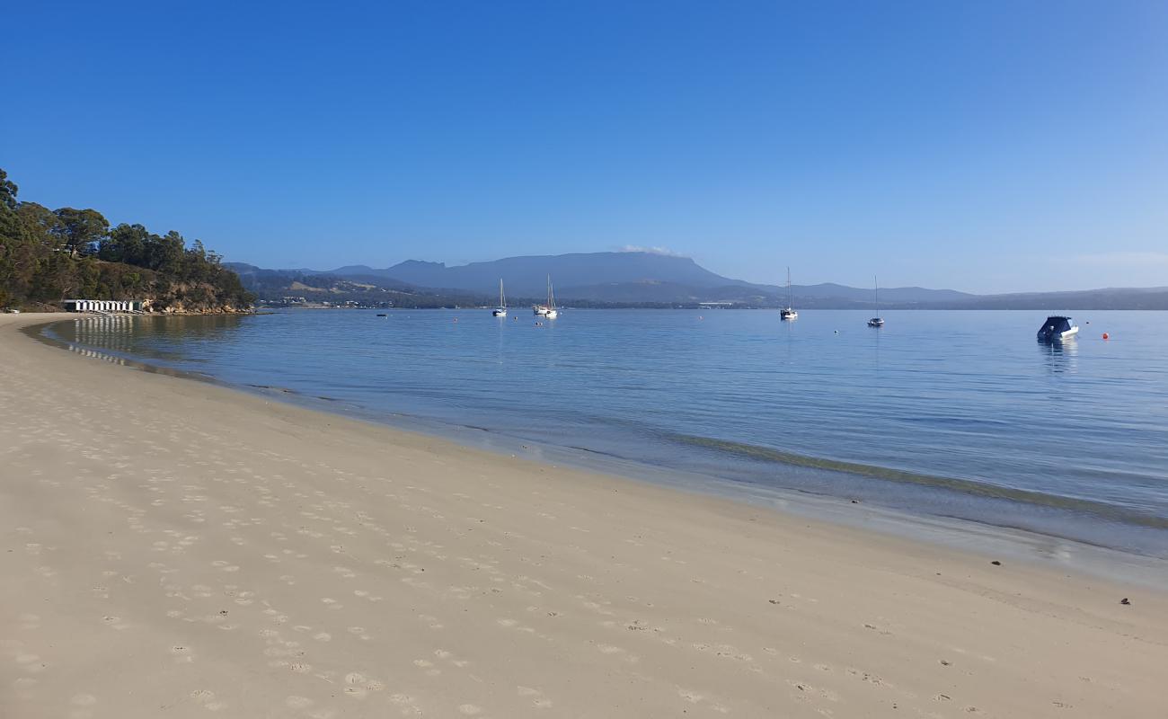 Фото Coningham Beach - популярное место среди ценителей отдыха